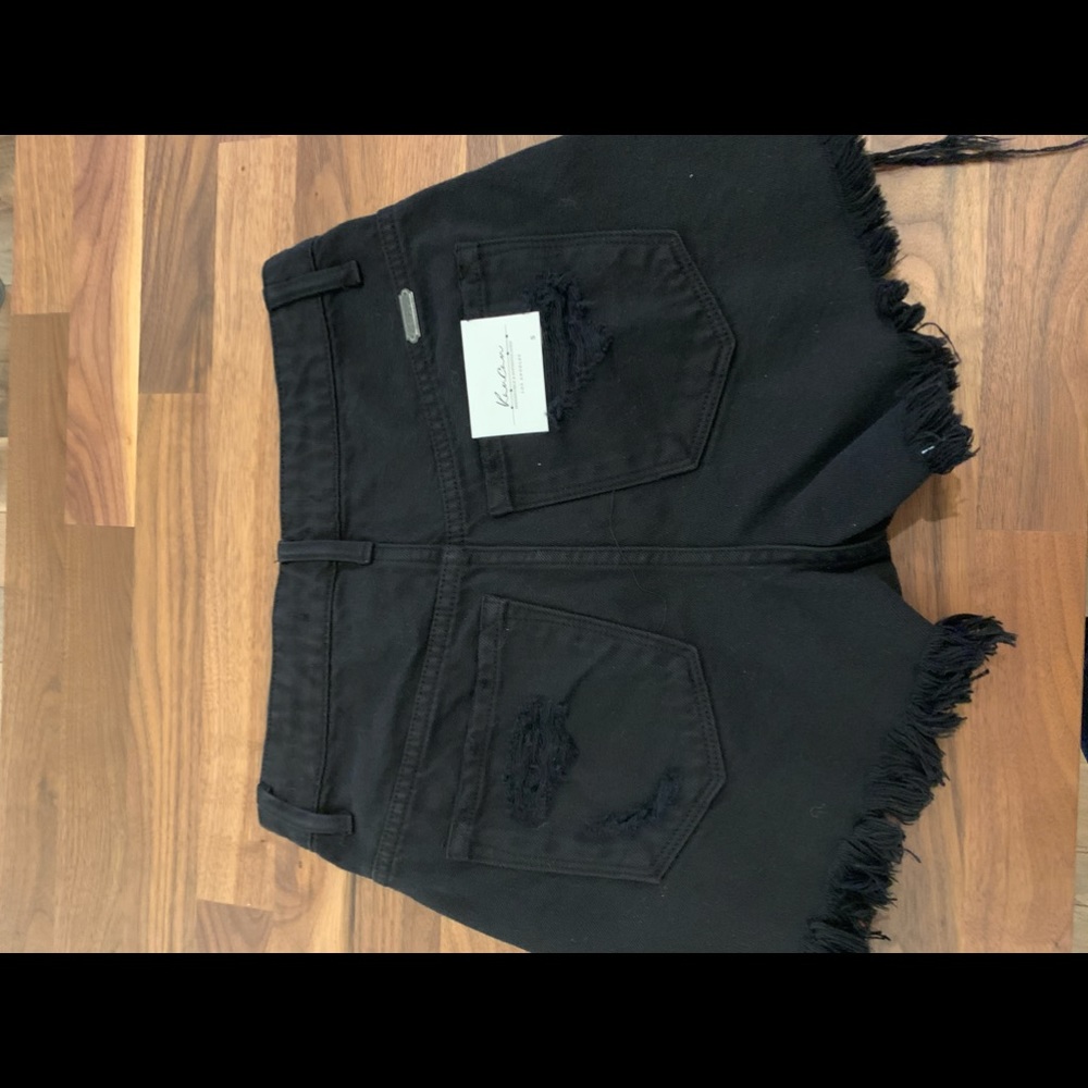 Black jean short - Picture 3 of 3